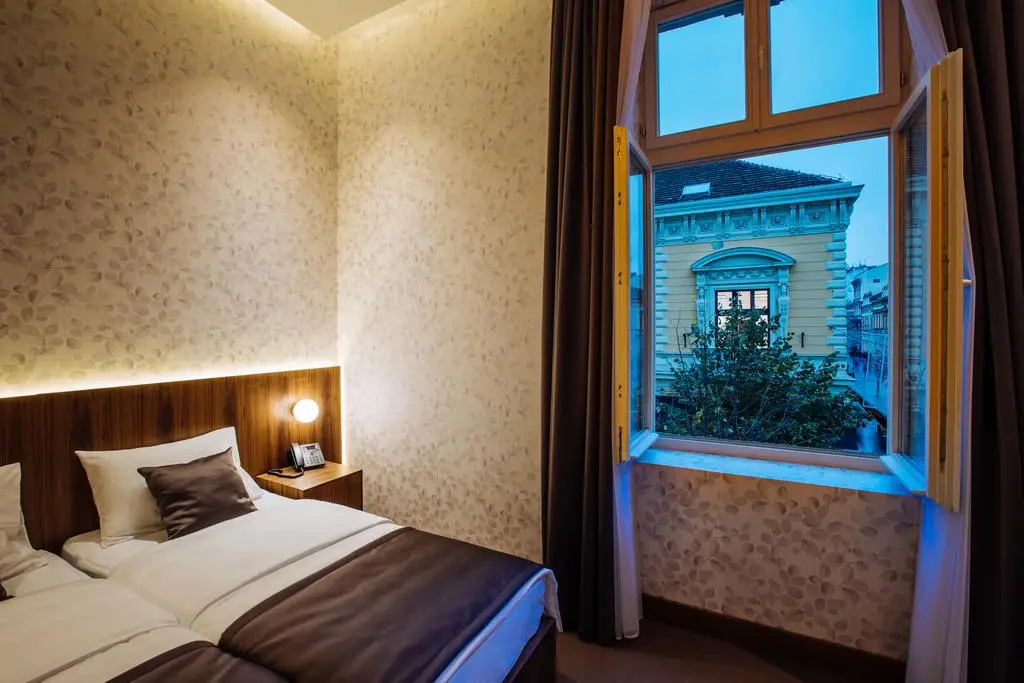 Superior twin room - Maison Royale Belgrade